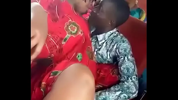 Suuret Woman fingered and felt up in Ugandan bus hienot elokuvat