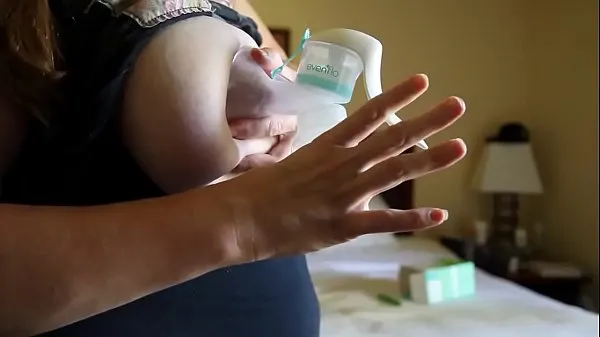 대형 Class to Manually pump and create Breast Milk Clove Ice Cubes- Natural Teething Pain Remedy 고급 영화