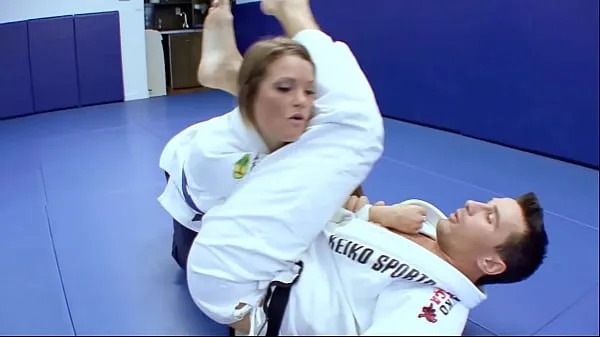 بڑی Horny Karate students fucks with her trainer after a good karate session عمدہ فلمیں