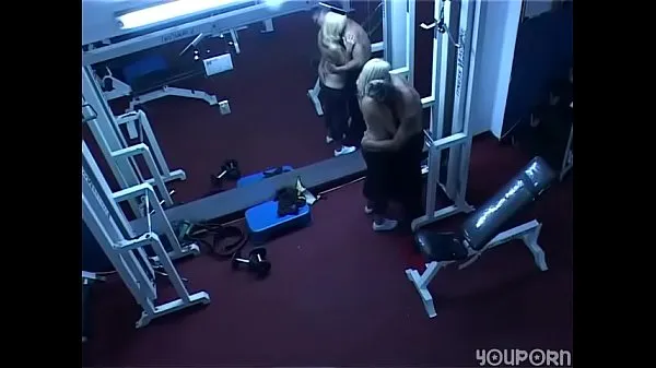 Velké Friends Caught fucking at the Gym - Spy Cam skvělé filmy
