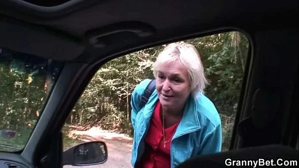 Big Old bitch gets nailed in the car by a stranger fine Movies
