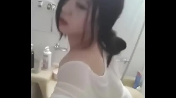 大masturbating with a bathroom lock电影