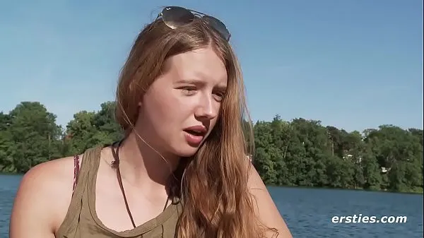 Suuret Horny Amateur Teen Masturbating Lakeside hienot elokuvat