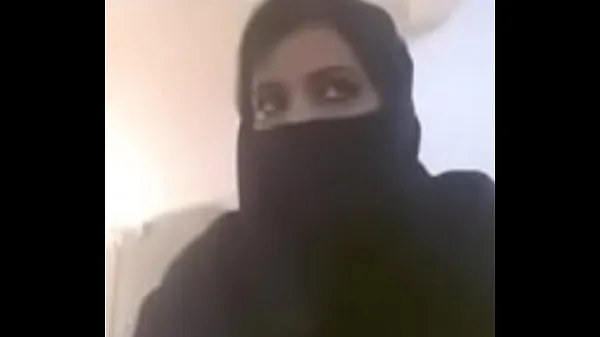 Big Muslim hot milf expose her boobs in videocall fine Movies