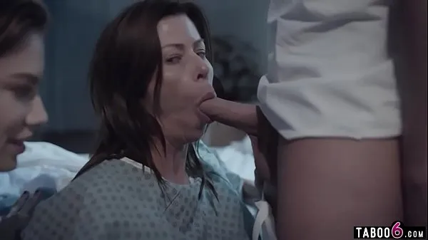Świetne Huge boobs troubled MILF in a 3some with hospital staff świetne filmy