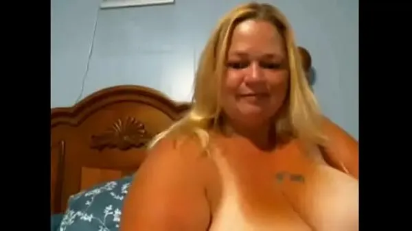 Big BBW mom loves to show off for me fine Movies