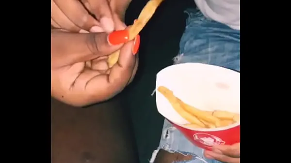 Lilmar Dips French Fry in a Fat Bitch Pussy Juice Film bagus yang bagus