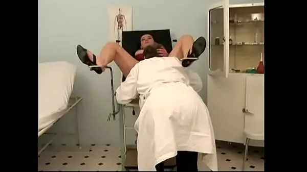 बड़ी Horny old doctor fuck his young patient in tight pussy बढ़िया फ़िल्में
