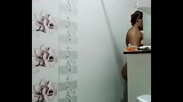 Filem besar Swathi naidu latest bath video part-4 halus