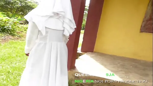 Filem besar QUEENMARY9JA- Amateur Rev Sister got fucked by a gangster while trying to preach halus