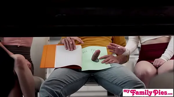 बड़ी Stepbrother Is Thankful For His Penis - S22:E3 बढ़िया फ़िल्में