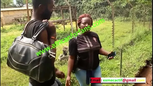 Store public fuck of tourists in a park in Yaoundé during the African Cup of Nations football in Cameroon. This woman is copiously fucked in public by the tourist in a park fine filmer