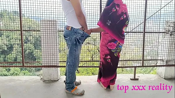 Big XXX Bengali hot bhabhi amazing outdoor sex in pink saree with smart thief! XXX Hindi web series sex Last Episode 2022 fine Movies