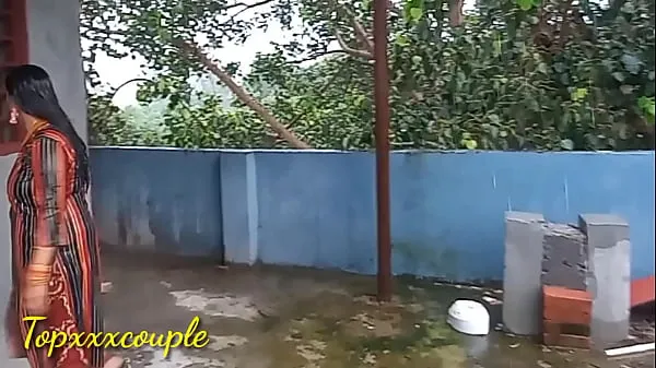 대형 Gorgeous Boobs Indian Bhabhi XXX Fuck After Rain Bath full Scene 고급 영화