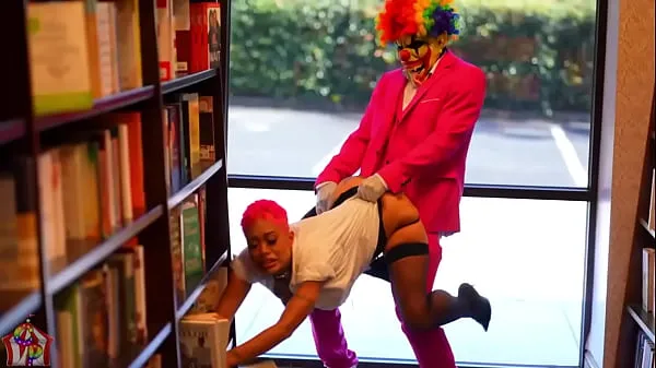 Suuret Jasamine Banks Gets Horny While Working At Barnes & Noble and Fucks Her Favorite Customer hienot elokuvat
