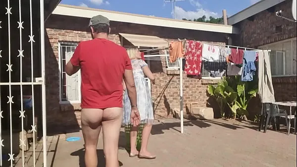 Gros Outdoor fucking while taking off the laundry bons films